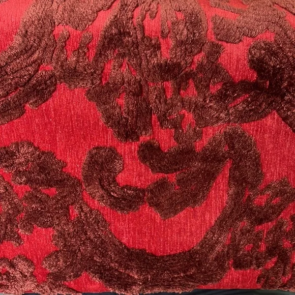 NWOT Pottery Barn decorative pillow. Size 22” x 22”. Cotton and polyester - Picture 3 of 9